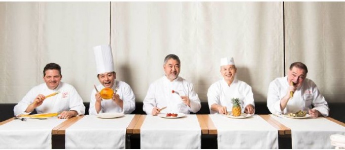 参加シェフ(左からステファノ・ダル・モーロ氏、遠藤 浄氏、三國清三氏、野崎洋光氏、ドミニク・コルビ氏)