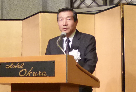「消費者目線に立ち、透明性の高い安心・安全な取り引きの実現に向け、業界の向上に努めていきたい」と語る袖山理事長