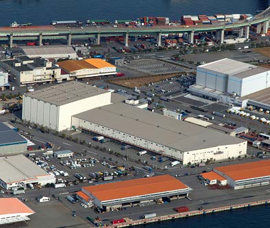 「IIF神戸ロジスティクスセンター」外観