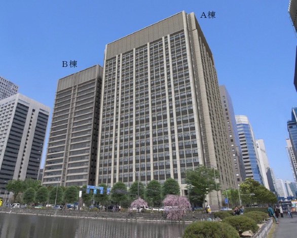 「(仮称)大手町1-1計画A棟」外観イメージパース。右手がA棟
