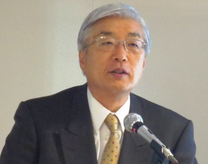 「シニア事業を、オフィスビル、住宅に次ぐ3本目の柱としたい。20年までに50拠点で高齢者住宅・施設を展開し、売上高200億円規模を目指す」などと抱負を語る、サンケイビル代表取締役社長の飯島一暢氏