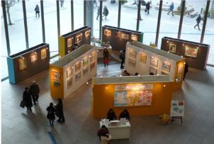 昨年の作品展示の様子(東京・丸ビル)