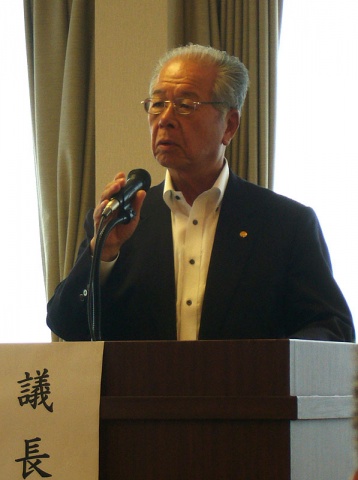 「現在の正会員61社、情報会員15社から、さらなる会員数の拡大を目指していく」などと挨拶した代表理事の樋口武男氏