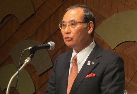 「公正に、誠実に会務運営を行なっていく」などと抱負を語った林 直清新理事長