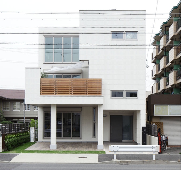名古屋市瑞穂区でモデルハウスとして公開している「街かどヘーベルハウス 汐路II」 外観写真
