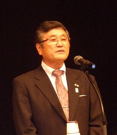 開催に先立ち、「今後は公益性のある事業を逐次重ね、不動産会社、消費者と一緒に歩めるような組織にしていきたい」などと語る埼玉県本部本部長の菊田邦彦氏
