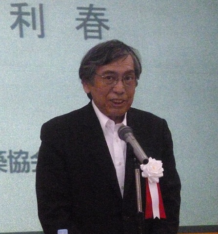 「CS品質の中期計画を全員一丸となって達成していきたい」などと語る同協会専務理事の菊田利春氏