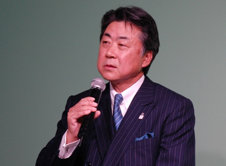 「スマートハウスは燃料電池の進化に大きな役目を果たしている。HEMSも、エネルギー管理だけでなく、さまざまな企業の、さまざまなデータを取り込むプラットフォームとして、進化を続けていく」などと語る、積水ハウス代表取締役社長の阿部俊則氏