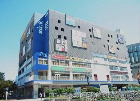 「スーク海浜幕張」外観