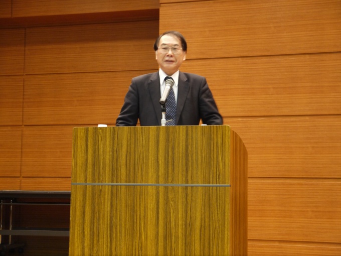 時代をさかのぼり、マンション90年の歴史を振り返った角田特別顧問
