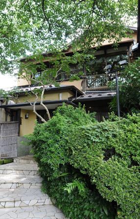 住んでみたい部屋第1位の「リーガルハイ」の古美門邸として使われたフレンチレストラン、ラ・ビュット・ボワゼ(東京都世田谷区)の外観