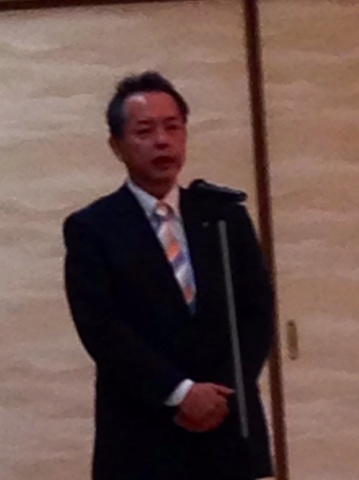「合併する両支部の会員がこれまで以上に力を合わせて、公助・共助の精神で事業にあたってもらいたい」と抱負を述べる、森支部長