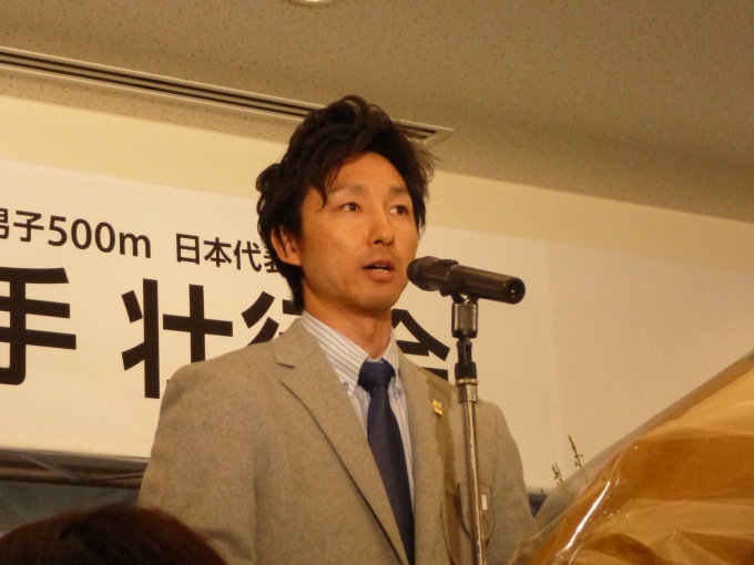 力強く五輪への意気込みを語った及川選手