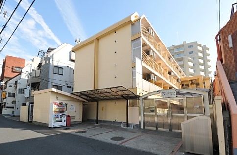 「シルバーストーン三軒茶屋」外観
