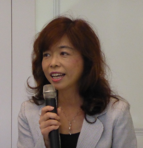 「地方自治体との連携を深めたい」と述べる会長の齊藤広子氏