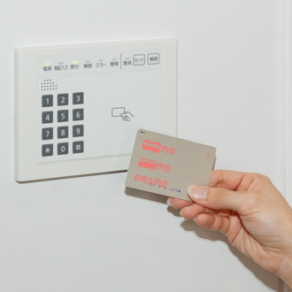 交通系IC(PASMO、Suica)で入館チェックが可能
