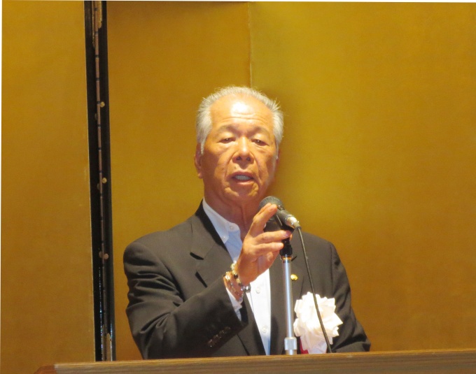 「欧米諸国では、食品と新聞と住宅は非課税。住宅の反動減を放置するわけにはいかない」と話す樋口会長