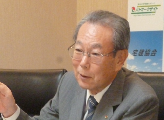 「宅建取引士」への名称変更による会員の資質向上に期待する伊藤会長
