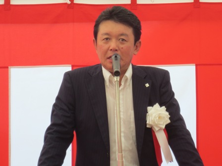 「今後も、自然エネルギーの有効活用を通じて、地域・社会への貢献を目指し邁進していきたい」などと抱負を語る、タカラレーベン・島田社長