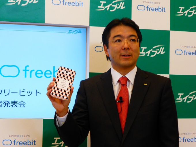 「エイブルPandA」をアピールするエイブル代表取締役社長の梁瀬氏