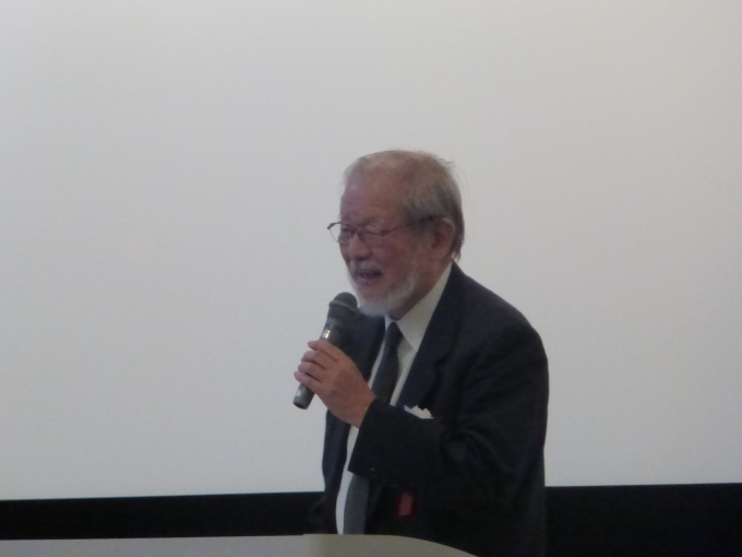 「定期借地制度について、共通の哲学を持ってまちづくりをかんがえていくことが必要」と述べる同機構会長の稲本 洋之助氏