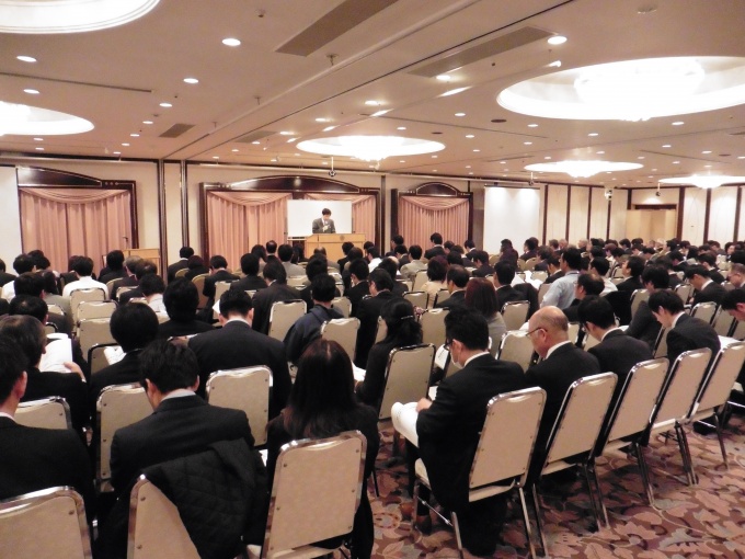 成立間近の民法改正案をテーマにした講演には、300名超の参加者が詰めかけた