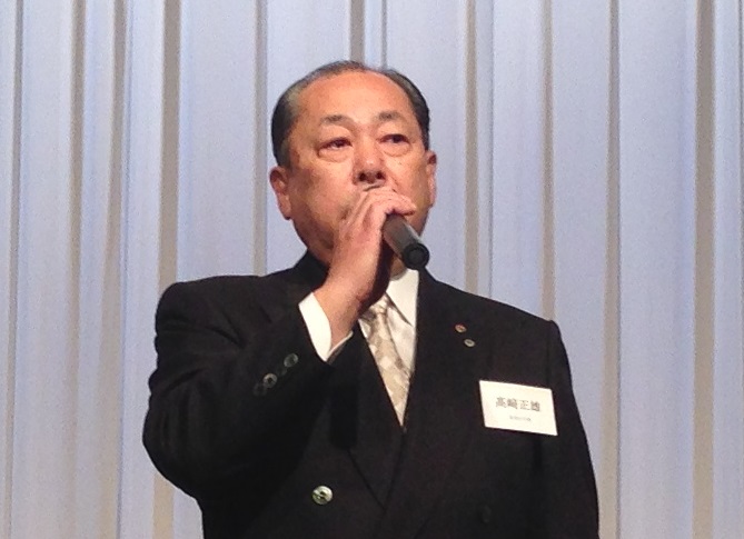 「宅地建物取引士を契機に前向きに変化していきたい」と述べた高崎支部長