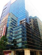 取得したオフィスビル「Daiwa銀座1丁目ビル」外観