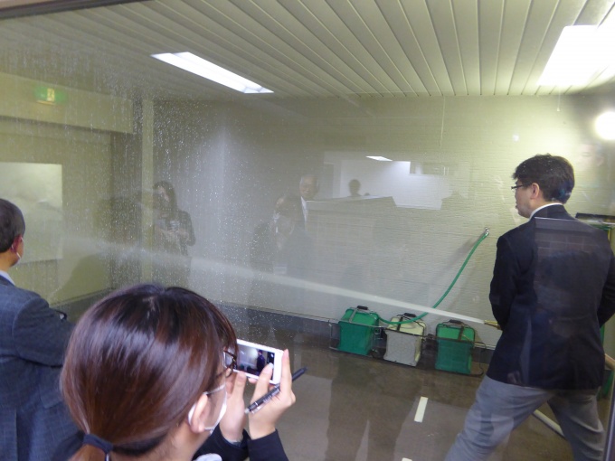 実際の放水訓練が体験できる「消火ポンプゾーン」