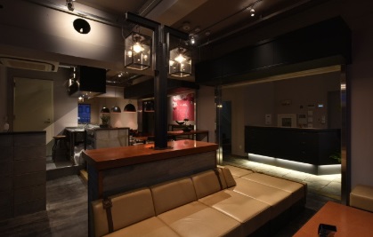 1階にある「カフェ・バー」