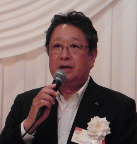 「人財育成などを通じて良質なストック形成に尽力したい」と挨拶した会長の大栗氏