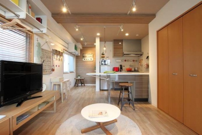 使い勝手の良いキッチン、可動性のある空間にこだわったリノベーション部屋