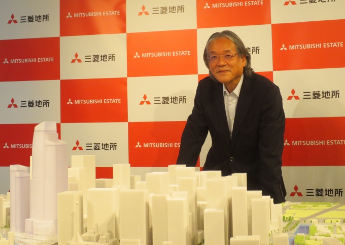 「今後は周辺地域も含めた広い視点でまちづくりを展開していく」と話す杉山社長