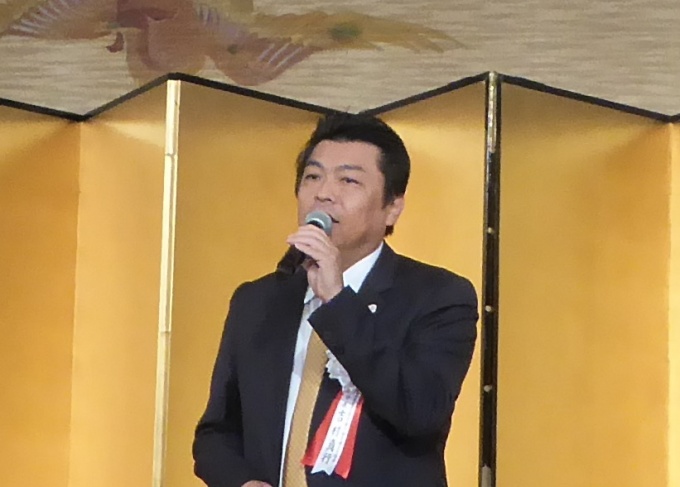 「社会のニーズに対応した新たな不動産鑑定業のあり方を実現していきたい」と話す、吉村会長