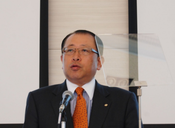 「強固な財務基盤をベースに、売却を前提とする開発投資を拡大するとともに、賃貸資産の保有量も増大させていく」と語る沓掛社長
