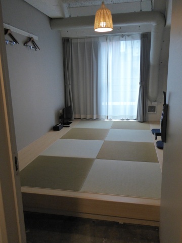 個室では畳を採用した