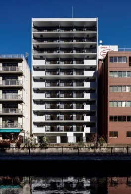 賃貸マンション「ラフィーヌ芝浦レジデンス」外観(南面運河側)