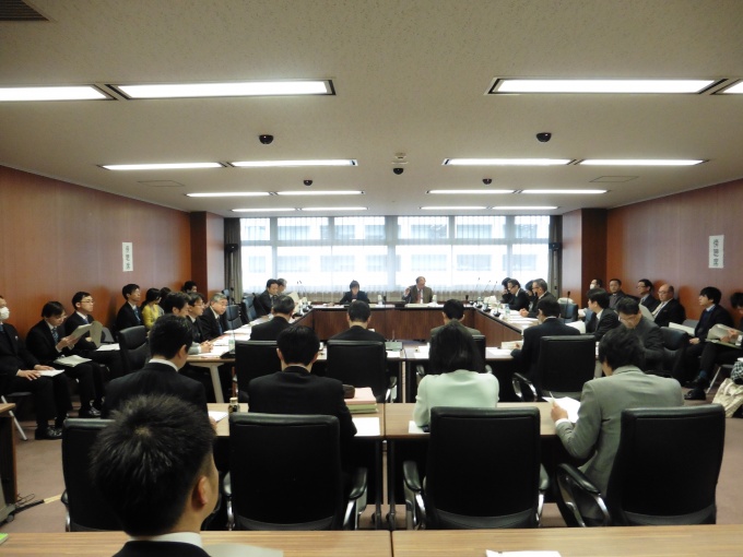 第25回国土審議会土地政策分科会企画部会の様子