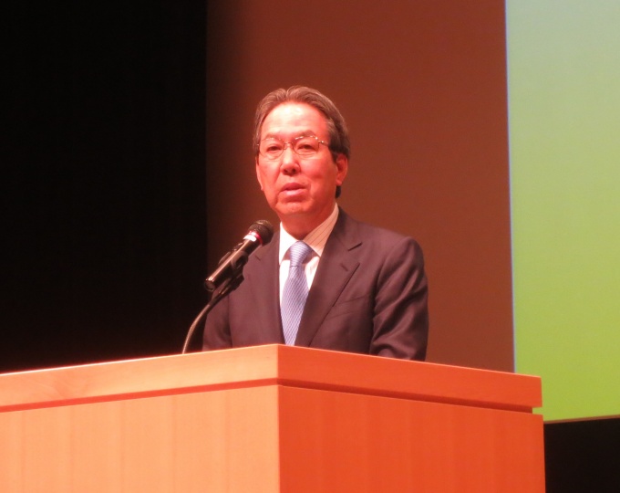 「これまでの価値観ではなく、技術イノベーションで需給ギャップを埋めていく必要がある」などと話す木村理事長