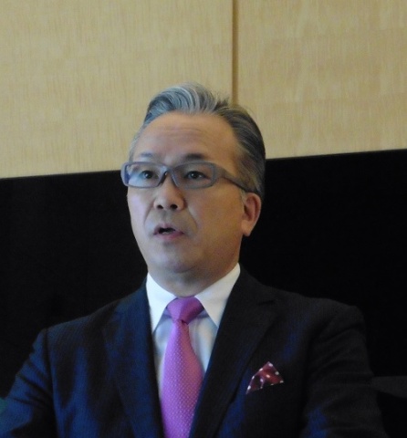 「リフォームでも全館空調システムが受け入れられる市場が整ってきたと判断し、今回新商品として展開する」と述べる加藤社長