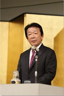「住宅ローンが最低金利になるなど、住宅業界にとっては追い風になる状況が続いている」と話す松田代表