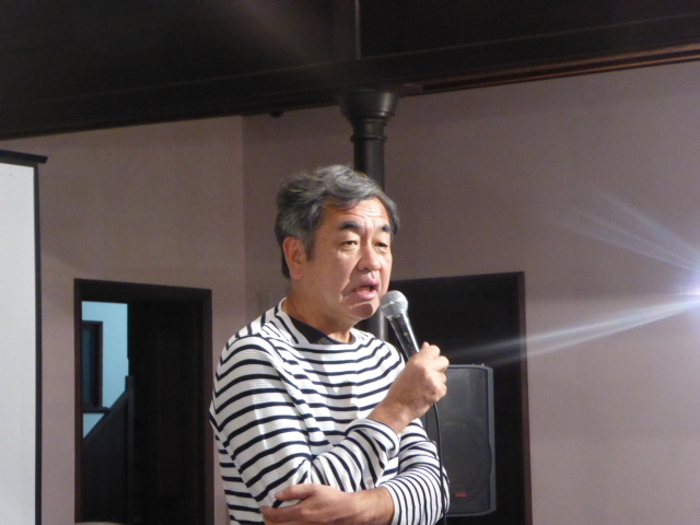 「難しいテーマにもかかわらず、意欲的な作品が集まった」と感想を述べた、審査委員長の隈氏