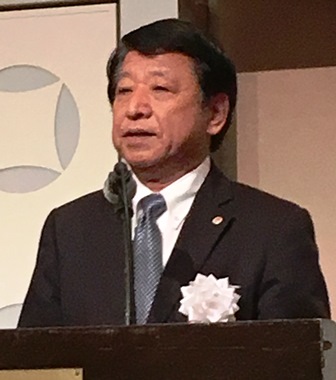 「ハトマークグループビジョンにのっとり、これからも頑張っていきたい」と語った大場会長