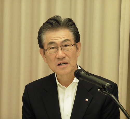 「緩やかではあるが住宅工法として着実に定着してきた」などと述べる市川会長