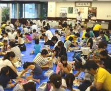 親子で一緒にミニステップチェアづくりを体験した