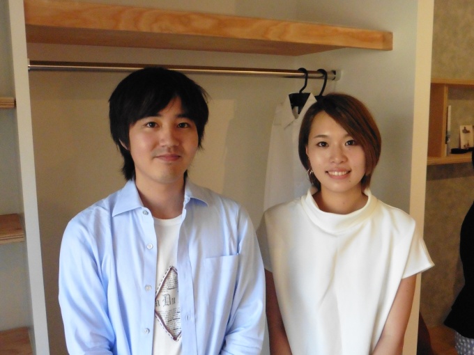 デザインを担当した前野氏(写真左)と原地氏(同右)