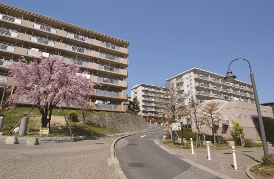 「アーバンラフレ虹ヶ丘南」外観