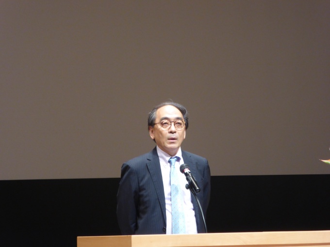 「『人と地域をつなぐまちの再生』というテーマは、当機構のいずれの事業においても重要なテーマ」と話す、石渡副理事長