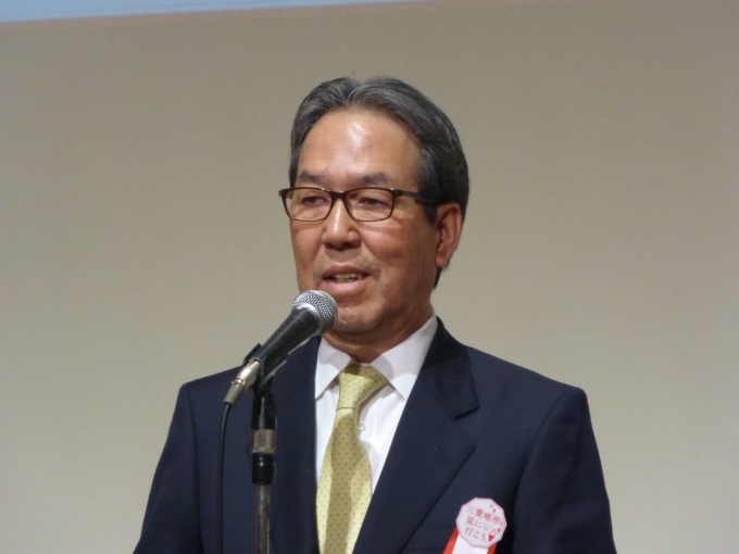 「長期的な視野に立ち、世界中からヒト・モノ・カネ、あるいは情報が集まり、新たなコラボレーションが生まれるようなまちづくりに注力したい」と話した木村会長