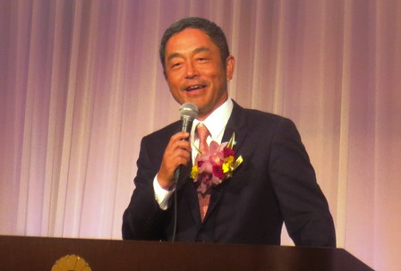 「オーナーの資産を生かし、守り、増やすを合言葉に、100年企業を目指していく」と宣言した末永社長